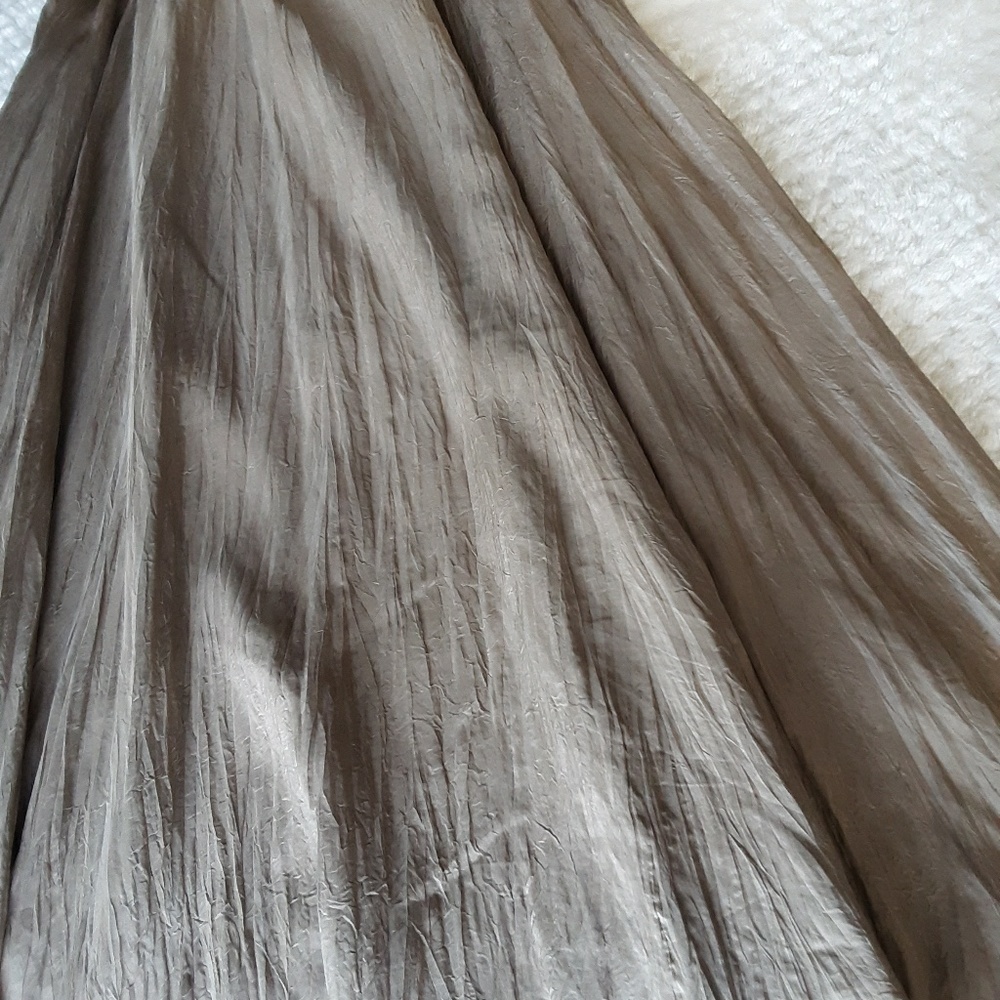 Flowy maxi skirt
